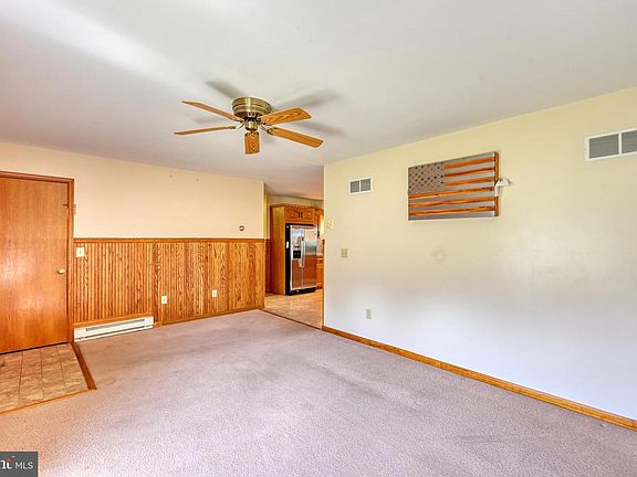 5th image of 26 E Bethany Rd