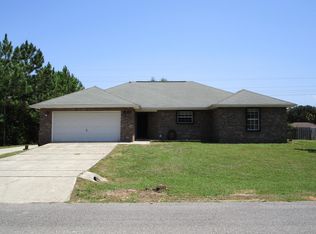 2078 Vizcaya Dr, Navarre, FL 32566
