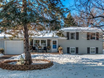 301 Pinewood Dr, Apple Valley, MN, 55124