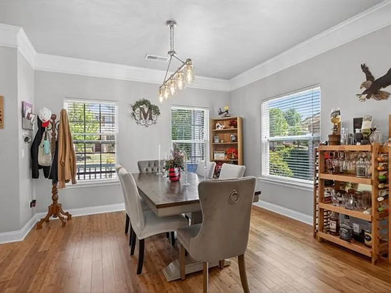 221 Allenbrooke Dr — Photo 6