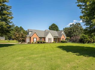 30 Kimberly Cv, Piperton, TN 38017