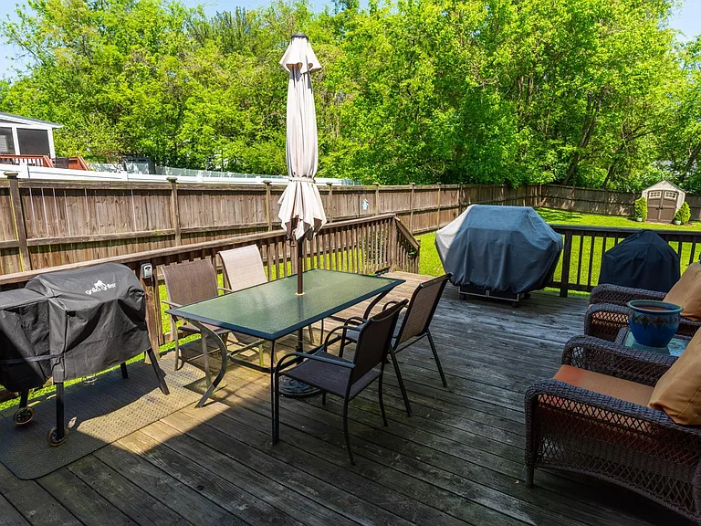 Deck off of the kitchen/dining