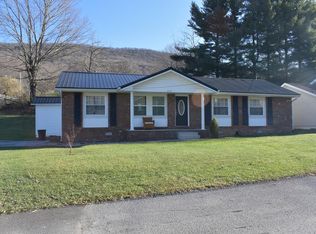 4218 Brierwood Ct, Bluefield, WV 24701