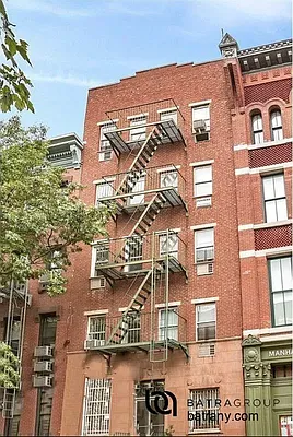 Rented by Batra Group Inc | media 16