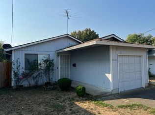 8020 SE Rhine St, Portland, OR 97206