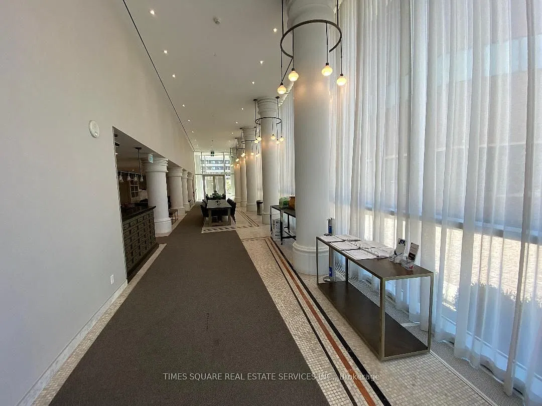 1 bed, $2,300 — Photo 4