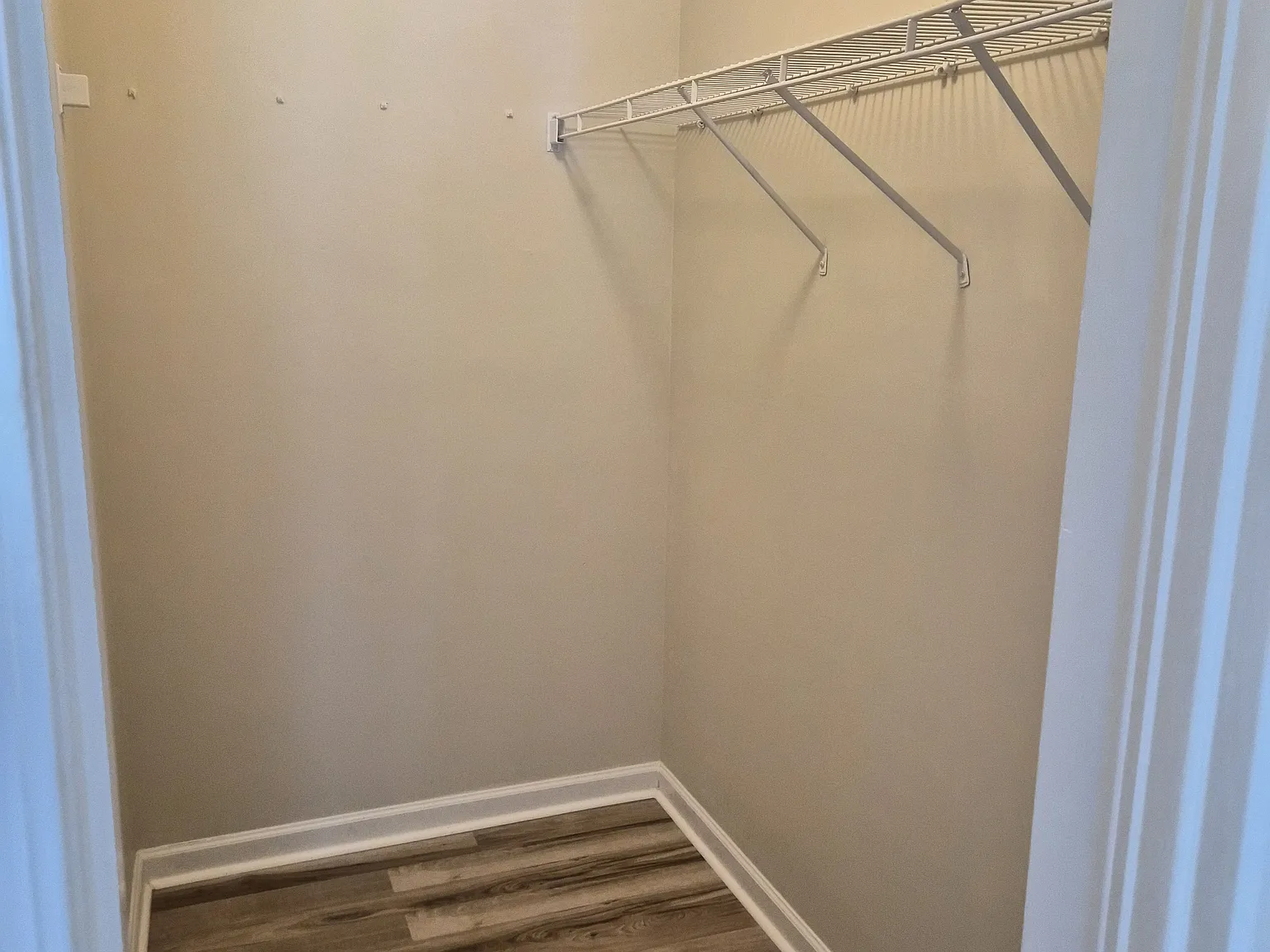 3 bed, 1464 sqft, $2,200 — Photo 4