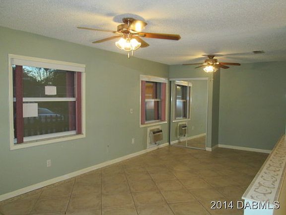 3rd image of 3423 Victory Palm Dr