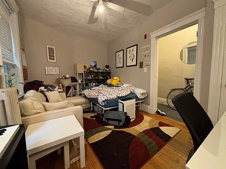 26 Myrtle St #3 — Photo 6