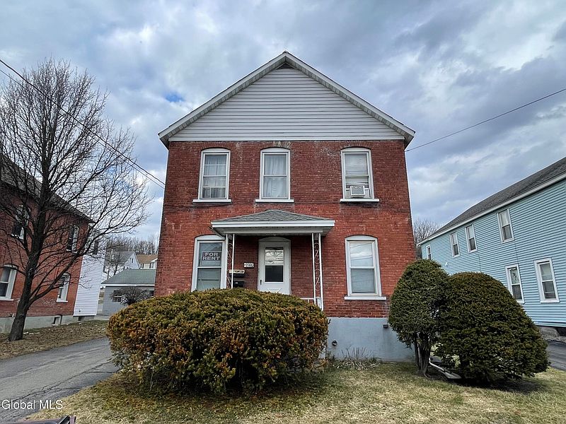 2nd image of 200 Saratoga Avenue