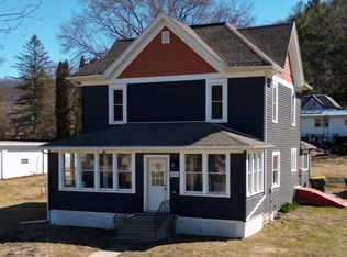 112 S 4th St, Readstown, WI 54652