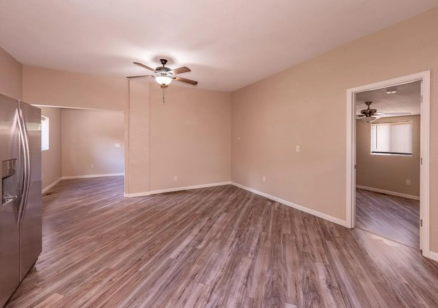 Cute 2 Bed Home walking distance to College and Downtown — Photo 2