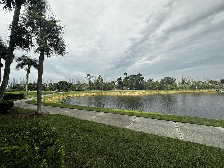16420 Millstone Cir — Photo 31