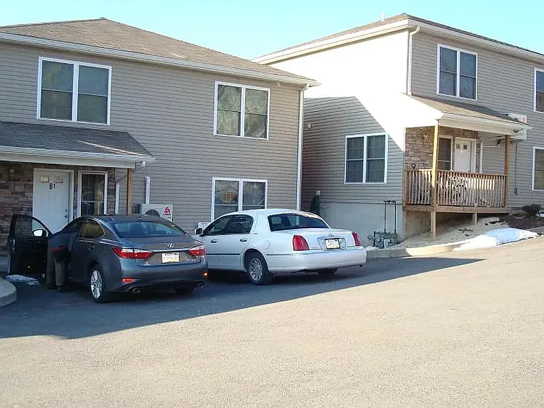 400 S Keyser Ave #B1 — Photo 1
