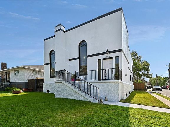 3rd image of 3501 Octavia St