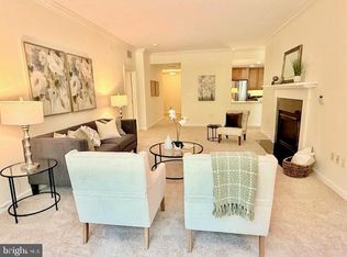 8300 Burdette Rd APT 574, Bethesda, MD 20817