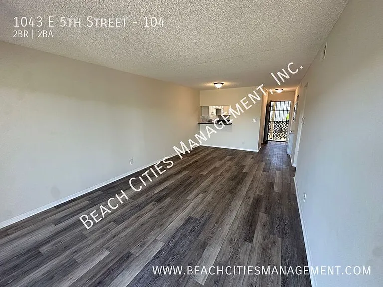 1043 E 5th St #104 — Photo 14