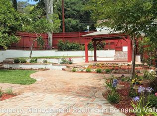 8747 Lookout Mountain Ave, Los Angeles, CA 90046