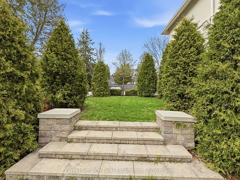 118 Perry St #19 — Photo 7