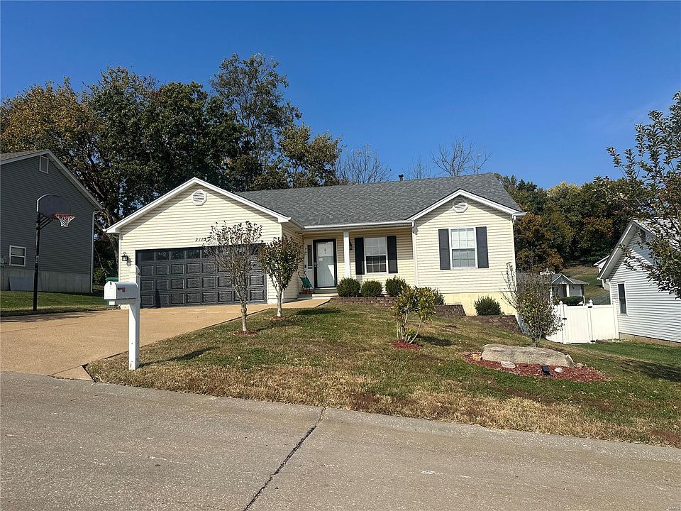 2nd image of 2183 San Simeon Dr