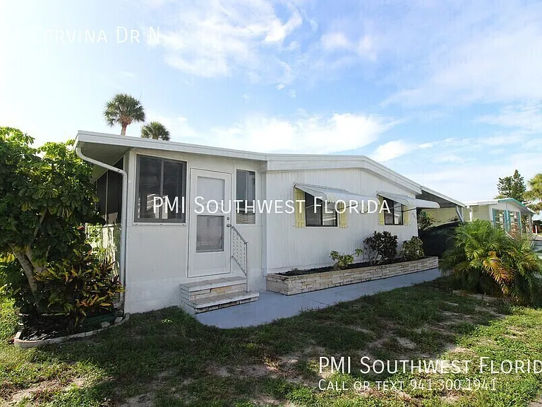 607 Cervina Dr N — Photo 1