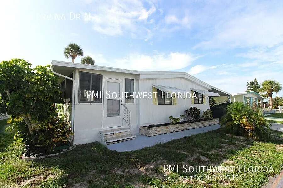 607 Cervina Dr N