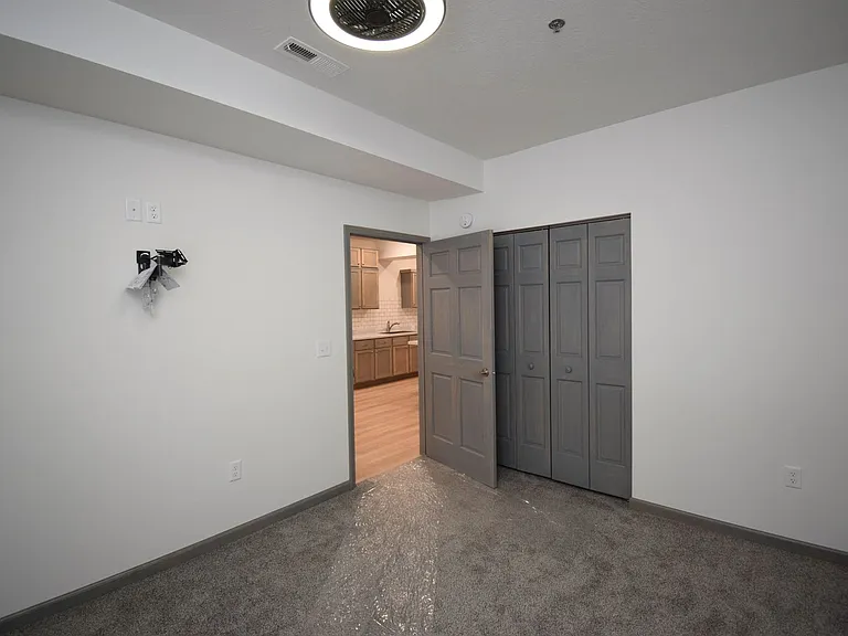 7446 S Louise Ave #101 — Photo 15