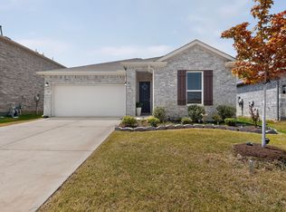 980 Burnett Dr, Aubrey, TX 76227
