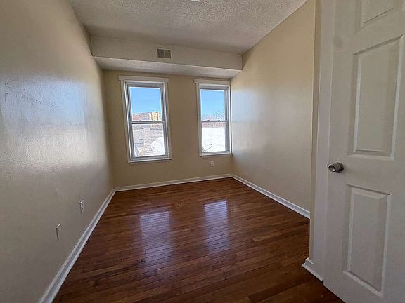 4th image of 68 Sylvan Ave APT 10