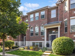 27W720 Hodges Way, Winfield, IL 60190