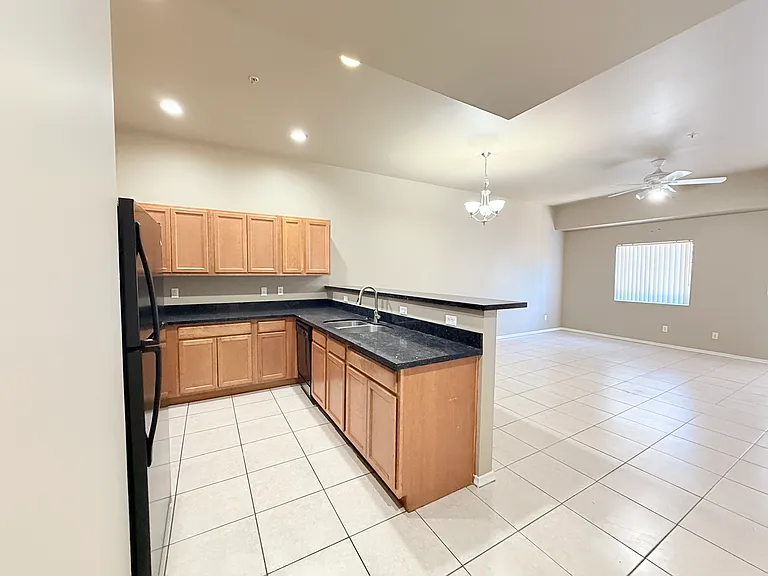 4035 N 28th St #103 — Photo 3
