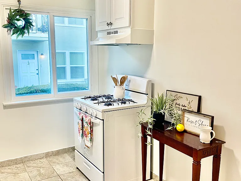 910 E Imperial Ave #3 — Photo 5