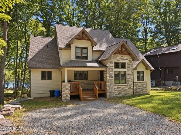 1466 Lakeland Dr, Lake Ariel, PA 18436