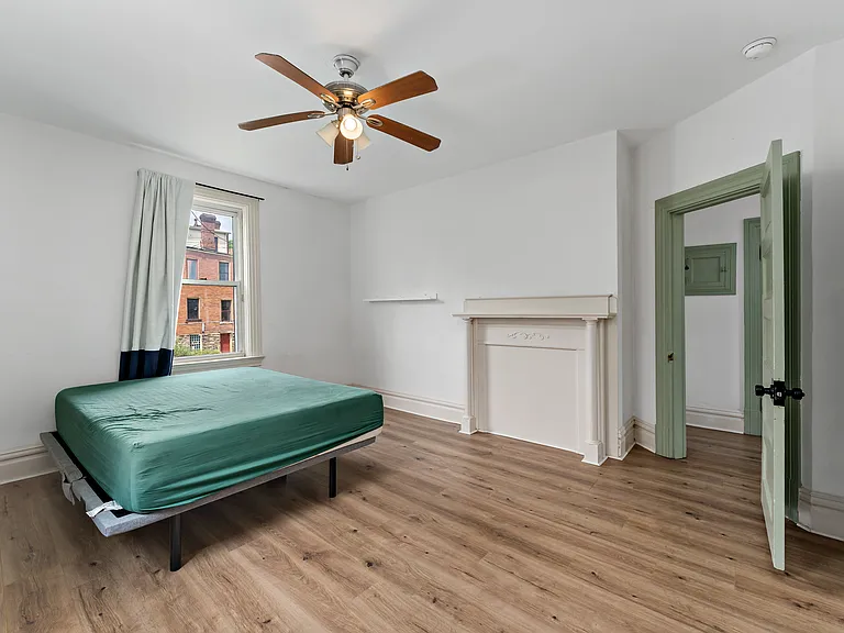 901 Highview St #1 — Photo 14