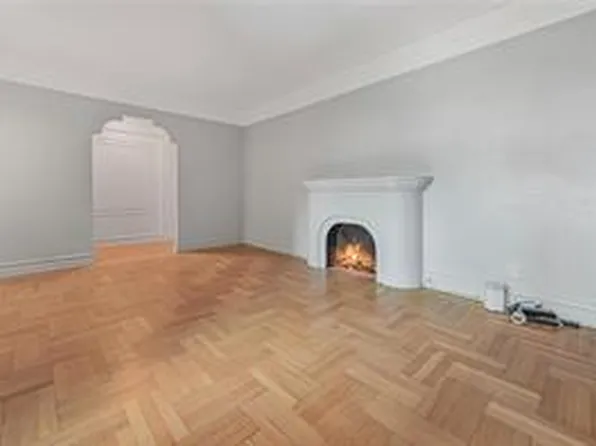 8020 4th Avenue image 4 of 8