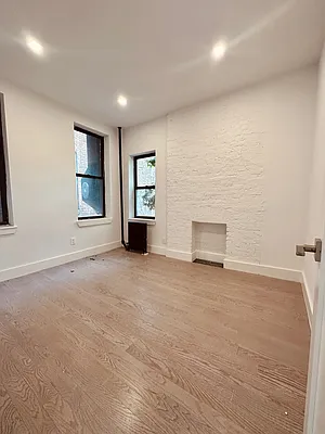 Rented by Sassouni Management | media 9