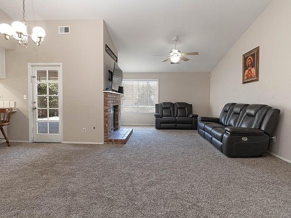 5th image of 5008 Aylesbury Way