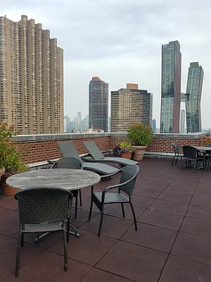 Sold by Akam Sales and Brokerage | media 7