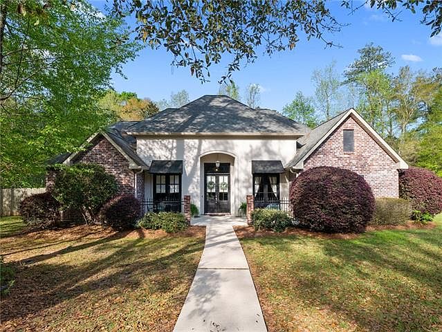 1st image of 57 Dogwood Ln
