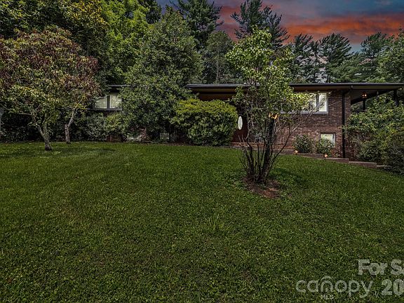 5th image of 31 Mark Twain Rd