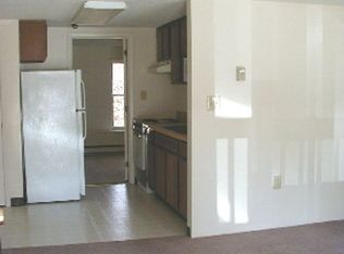 2F Salmon Street, Newmarket, NH 03857