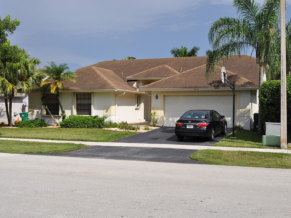1st image of 8840 SW 57th St