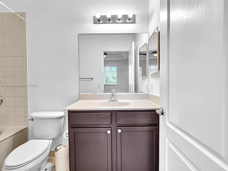 21205 NW 14th Pl — Photo 7