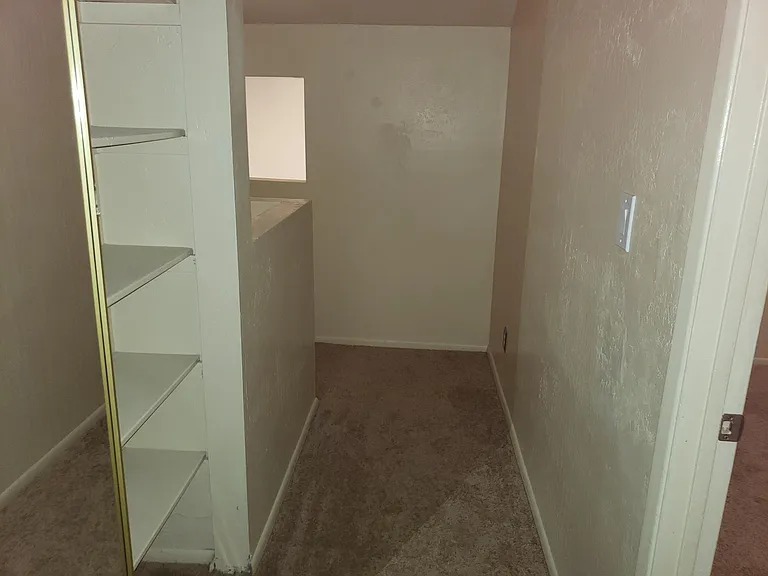 1536 S River Dr — Photo 12