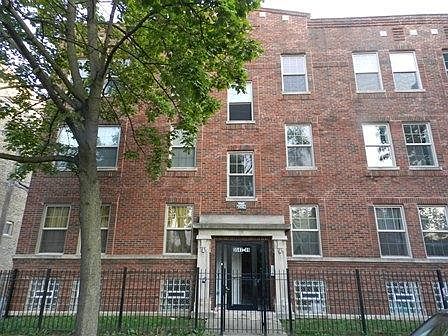 1st image of 3553 W Ainslie St APT 3