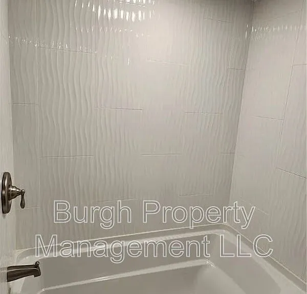 331 Redwood St — Photo 8