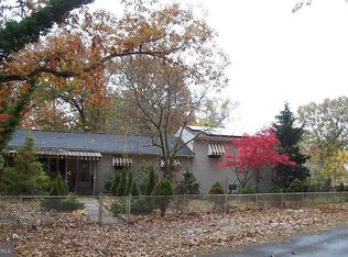 107 Delwyn Ln, Williamstown, NJ 08094