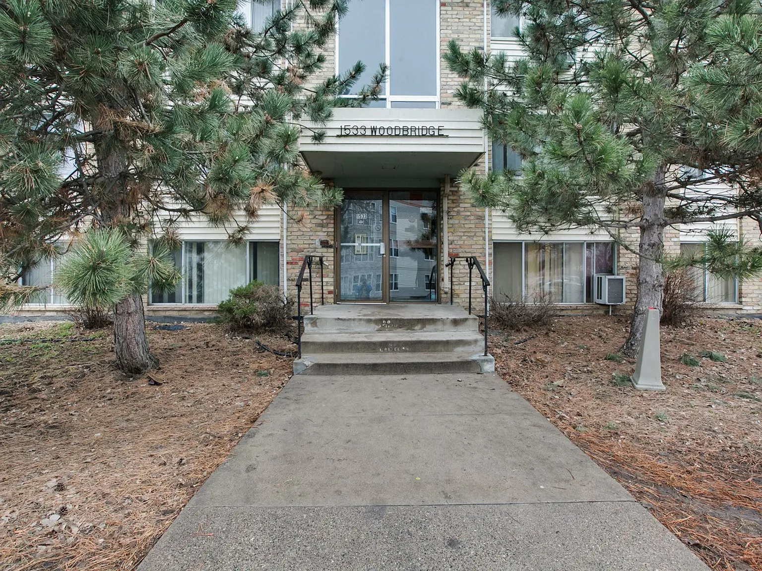 Woodbridge Terrace Apartments — Photo 3