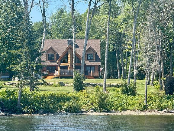 3rd image of 311 Moose Brook Road