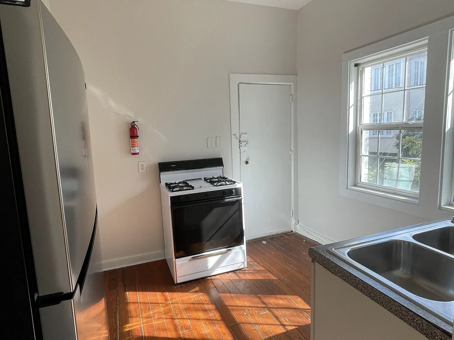 7904 Saint Charles Ave — Photo 3